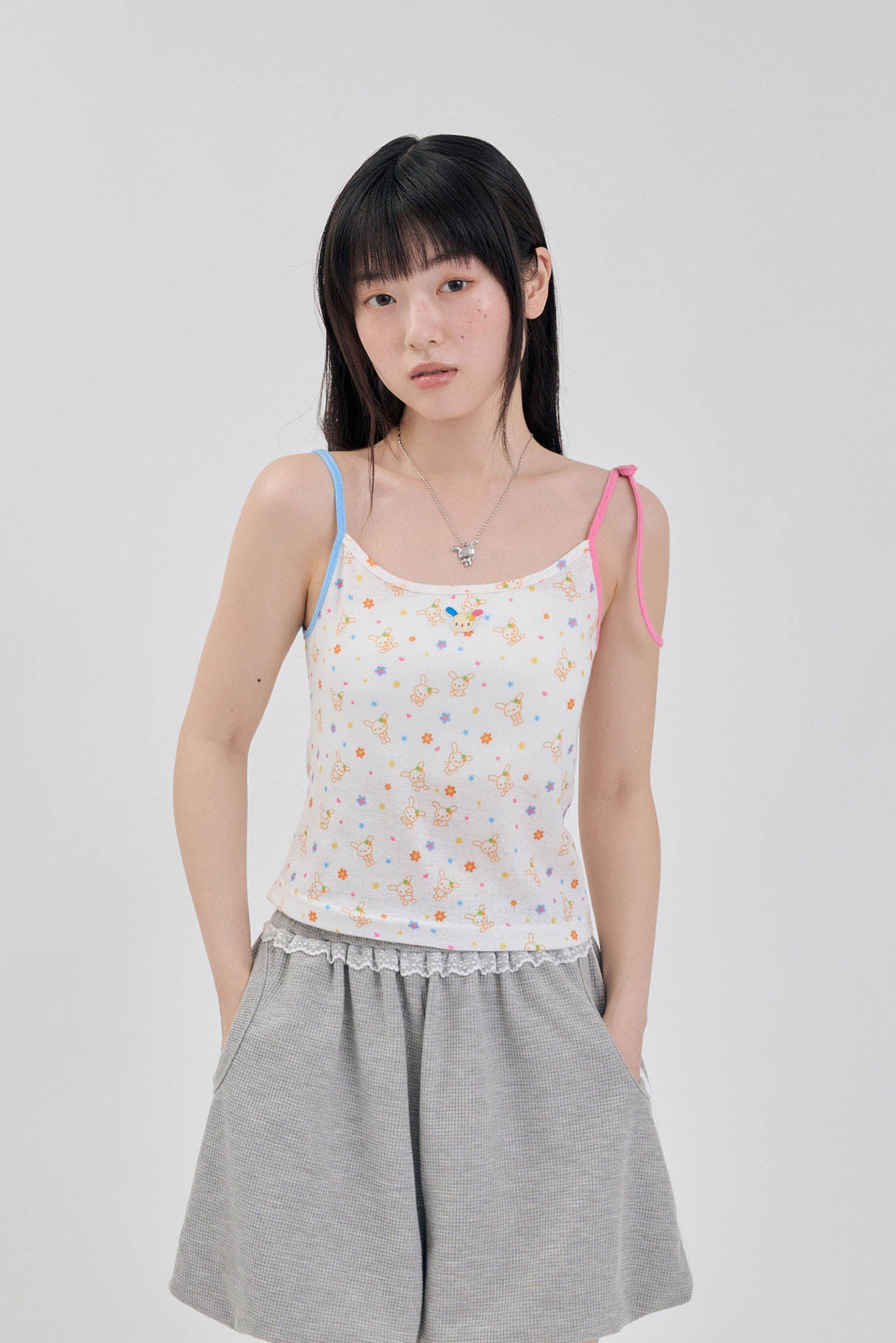 (現貨) 花小兔細肩背心 usahana sleeveless (size s)