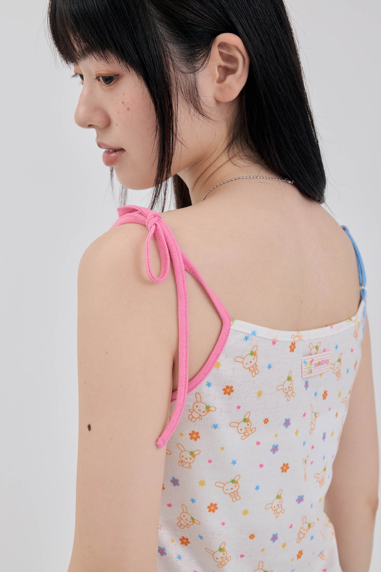 (現貨) 花小兔細肩背心 usahana sleeveless (size s)