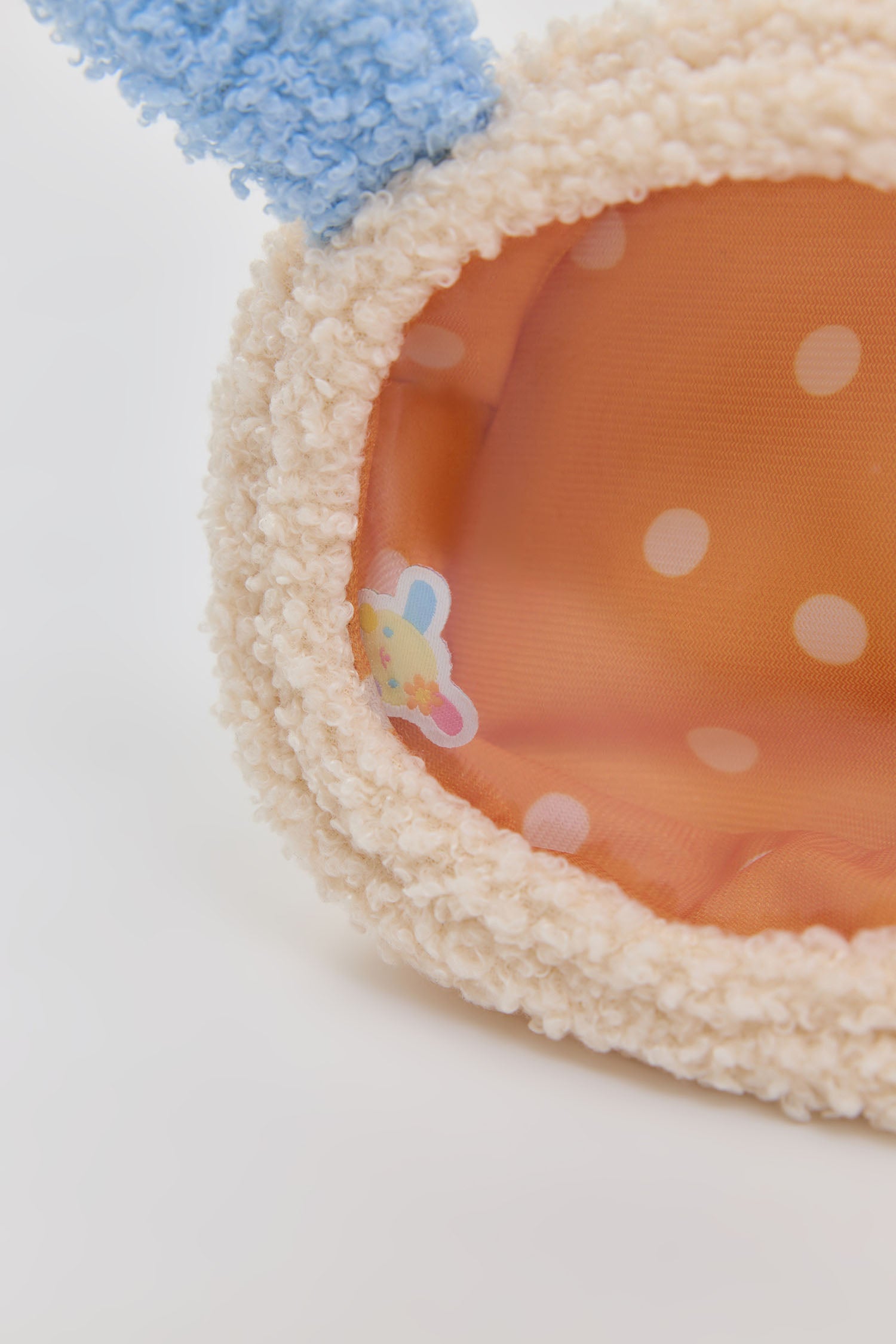 (現貨) 毛絨絨花小兔娃包 usahana doll pouch