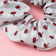 dasio X kirsh scrunchie (white)