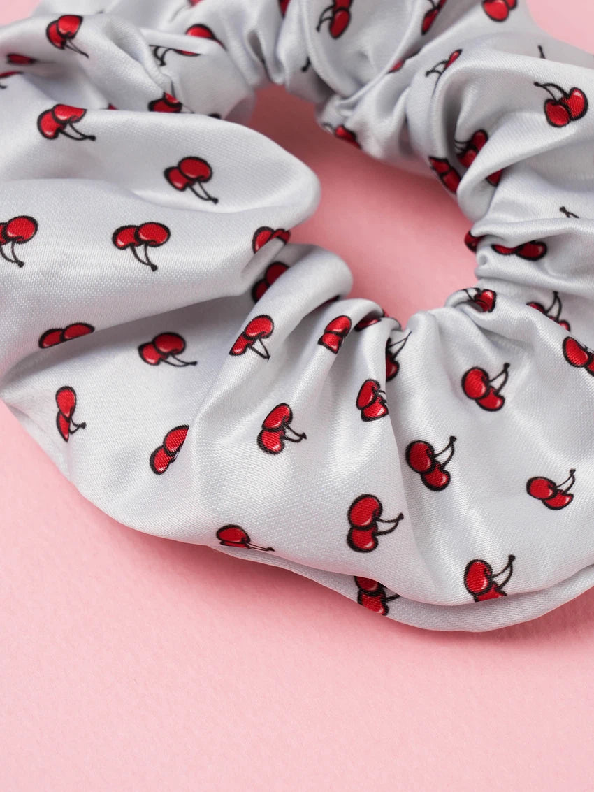 dasio X kirsh scrunchie (white)