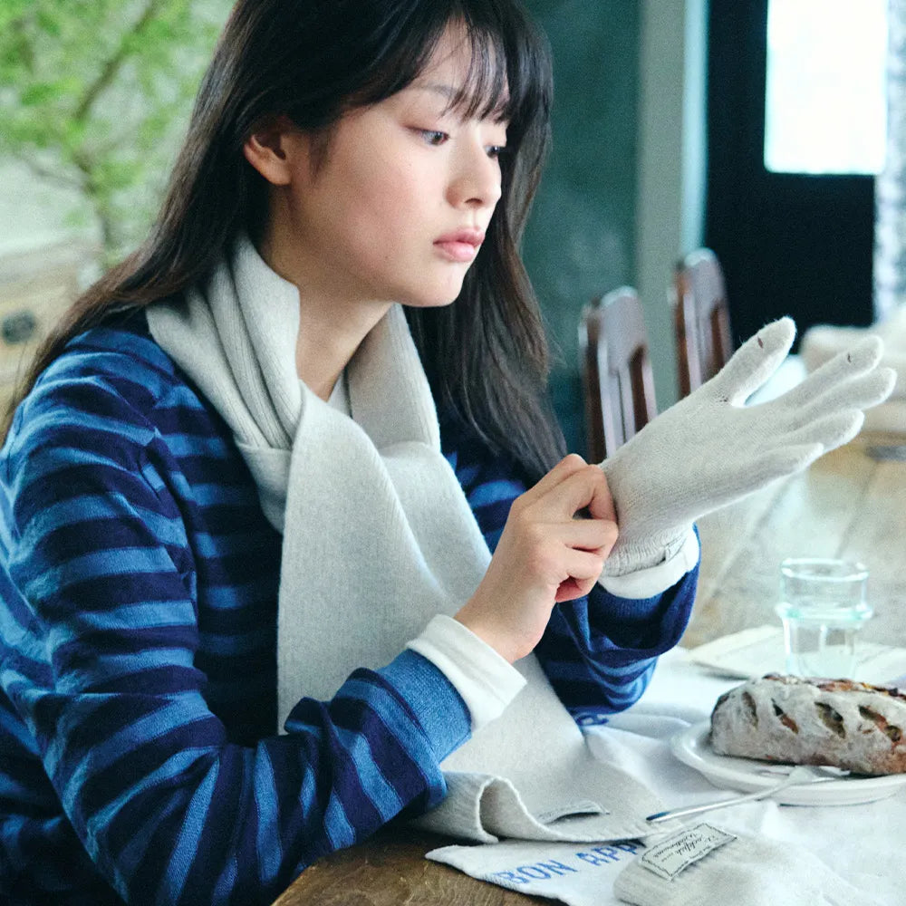 FLUFFY SCARF & GLOVES SET (3 COLORS)