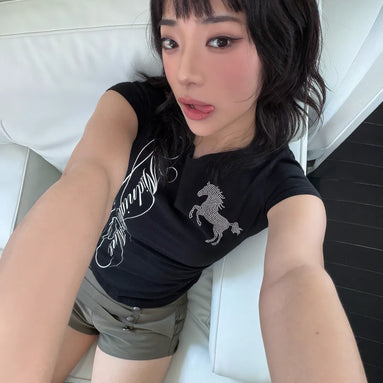 cb horse t (black)