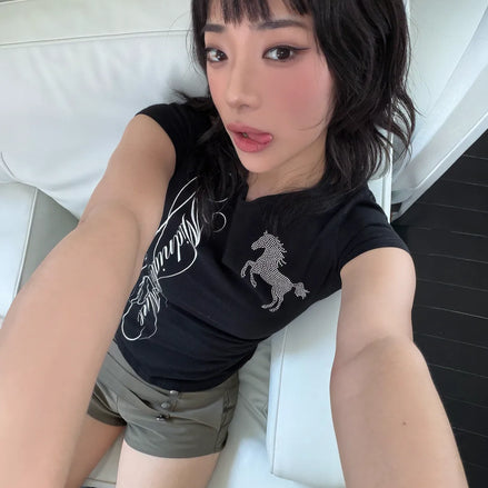 cb horse t (black)