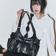 ambler buckle shoulder bag (black)
