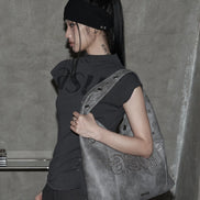 Crash eyelet shoulder bag (charcoal)