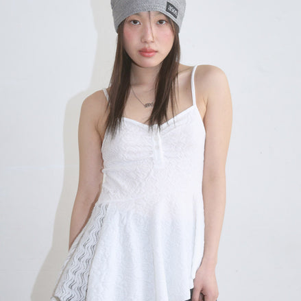 PETAL SLEEVELESS (WHITE)
