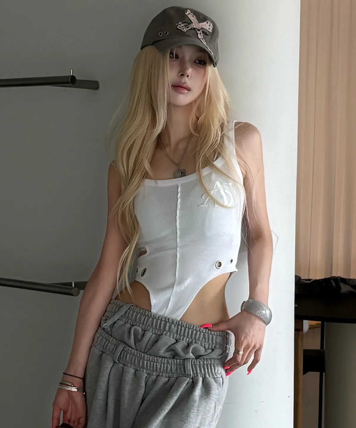CUT-OUT BODYSUIT SLEEVELESS (WHITE)