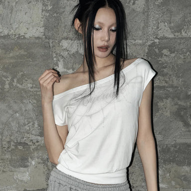 KITSCH DOLMAN OFF-SHOULDER TEE (WHITE)