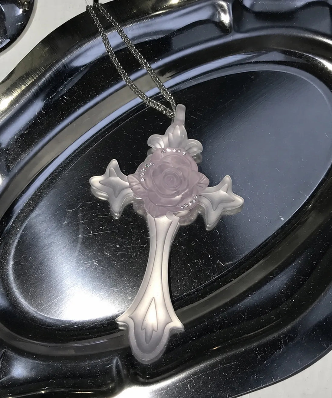 RL ROSE CROSS NECKLACE(PURPLE)