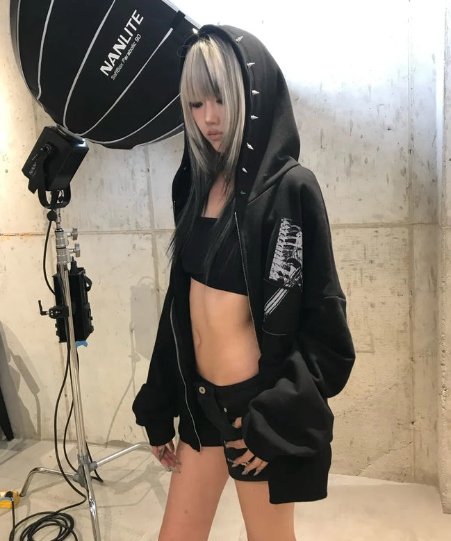 PATCH STUDDED HOOD ZIP-UP (BLACK)