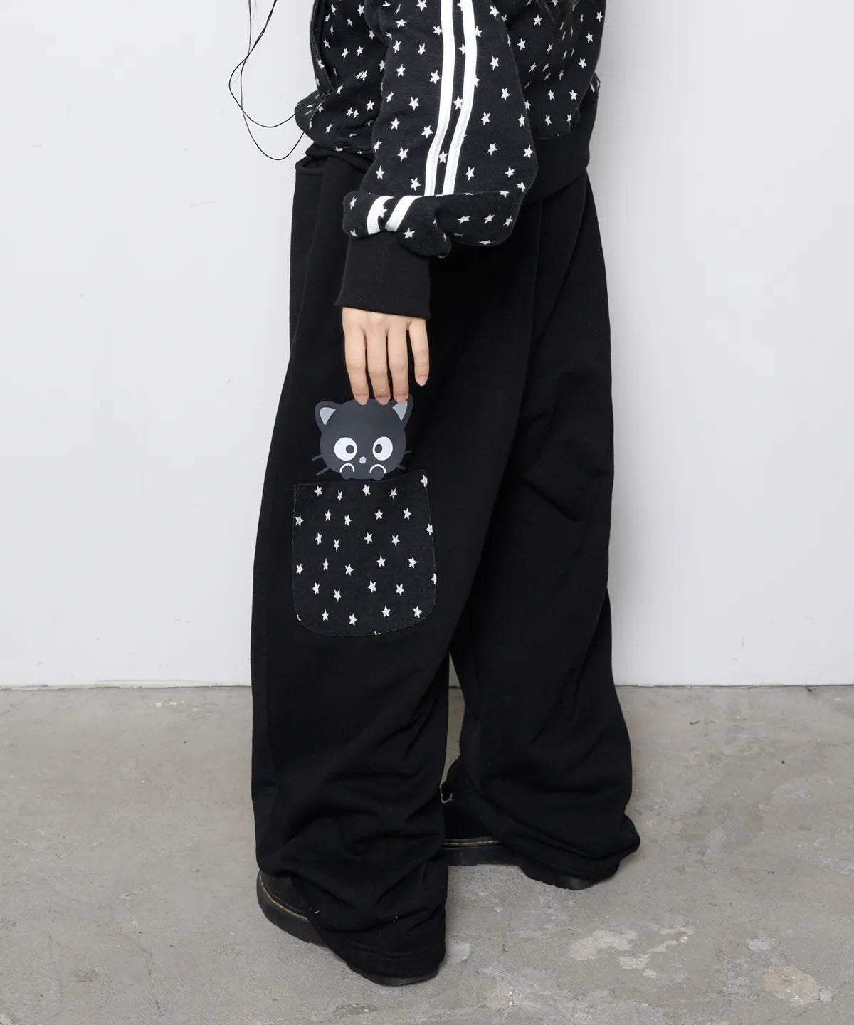 CHOCOCAT STAR POCKET PANTS - BLACK