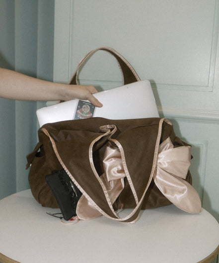 Bow Shoulder Bag (Suede Taupe)