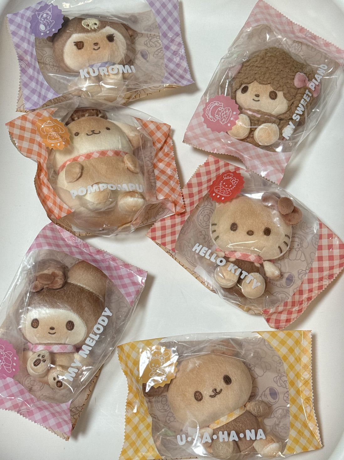 香港限定 sanrio麵包造型keyring