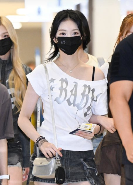 (ian同款) BABY WIDE NECK TOP (WHITE)