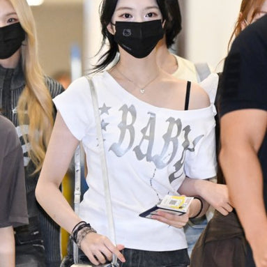 (ian同款) BABY WIDE NECK TOP (WHITE)