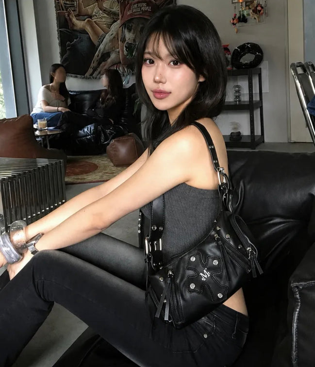 BAEL CROSS LEATHER PATCH MINI SHOULDER BAG