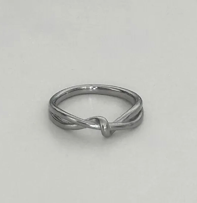 slim knot ring