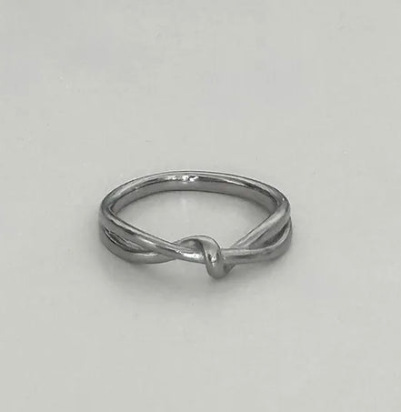 slim knot ring