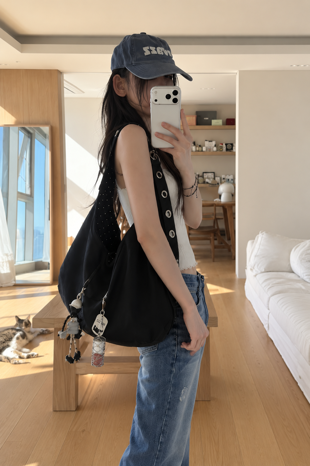 BUCKLE REVERSIBLE SHOULDER BAG (SATIN BLACK)