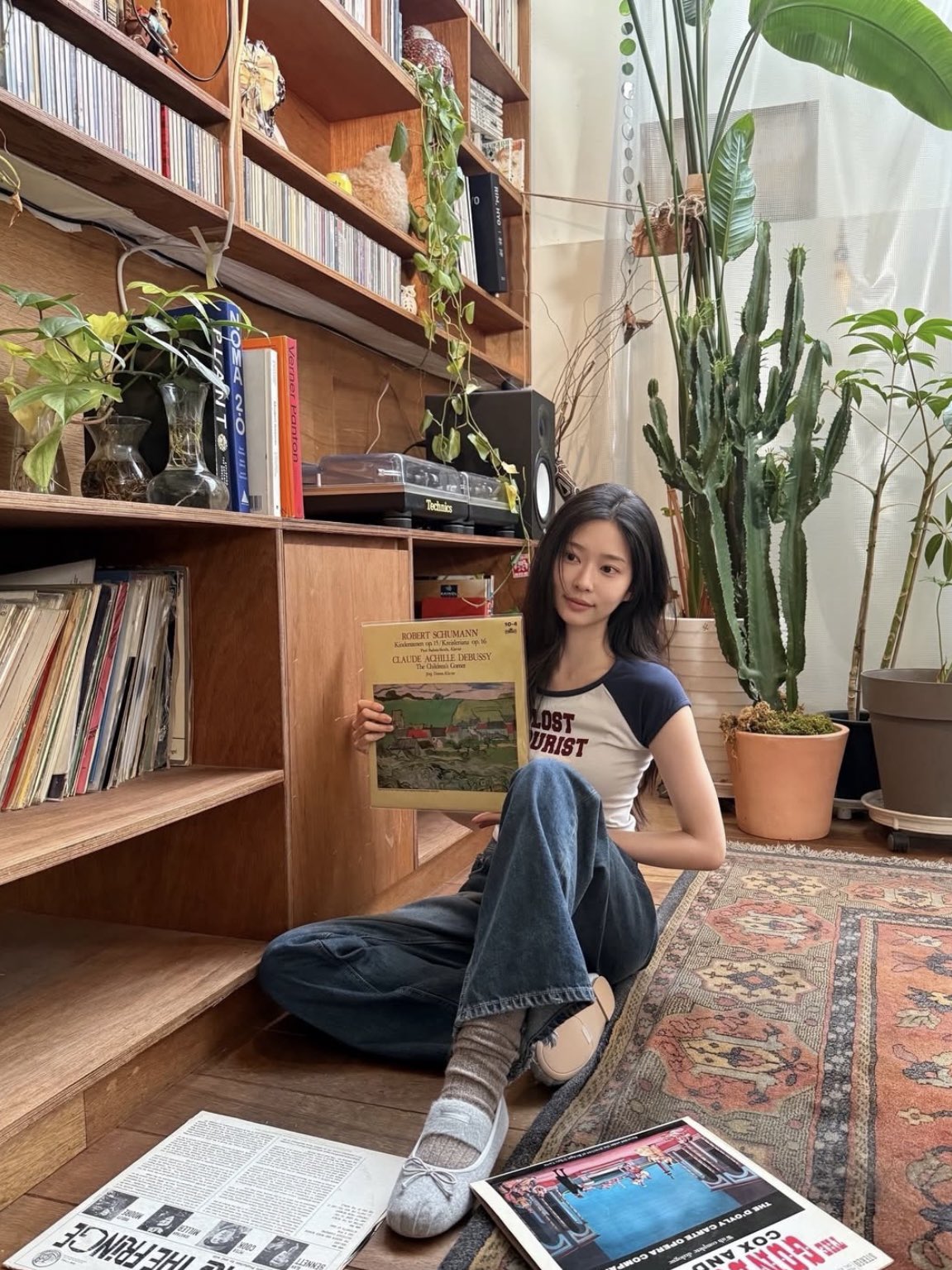 Lost Tourist Tee (Raw/Dusty Navy)