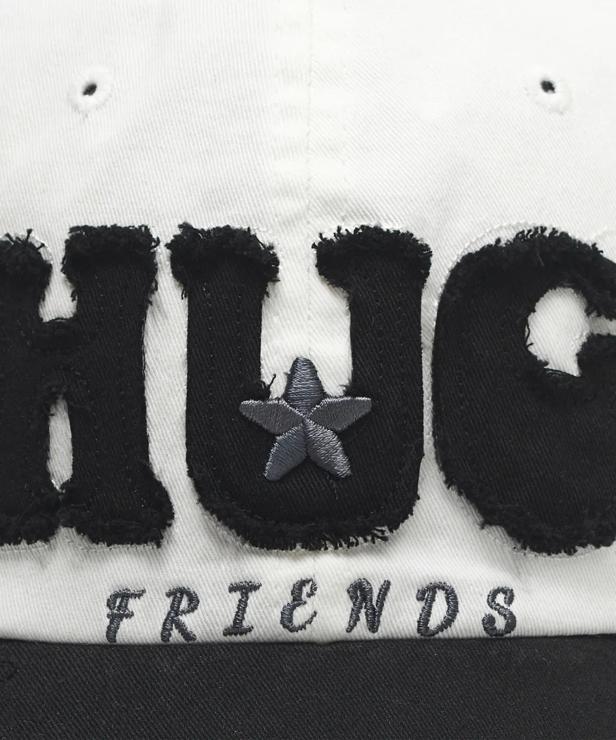 HUG friends cap (White Black)