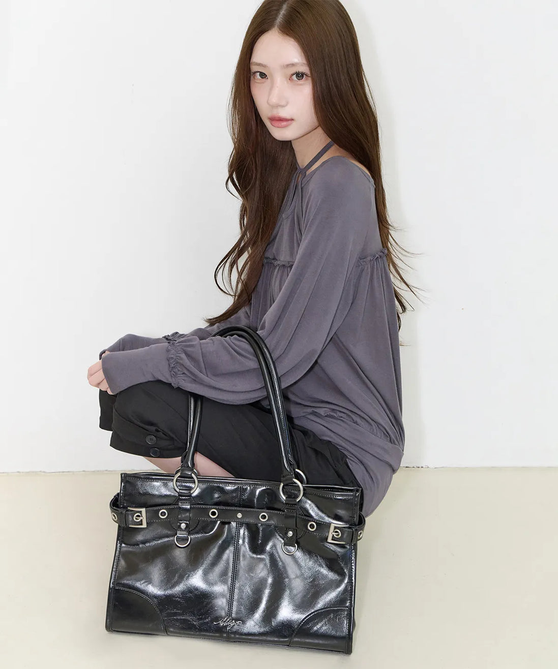 OV Big Shoulder Bag (Black)