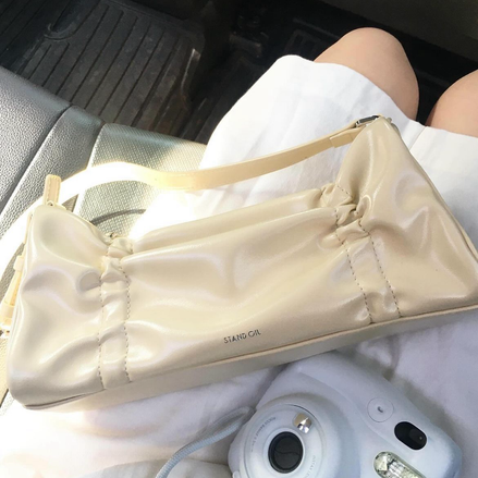 Stand Oil - Pleats Bag BUTTER