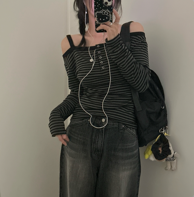 KR STRIPED HALF OFF SHOULDER TOP (2 COLORS)