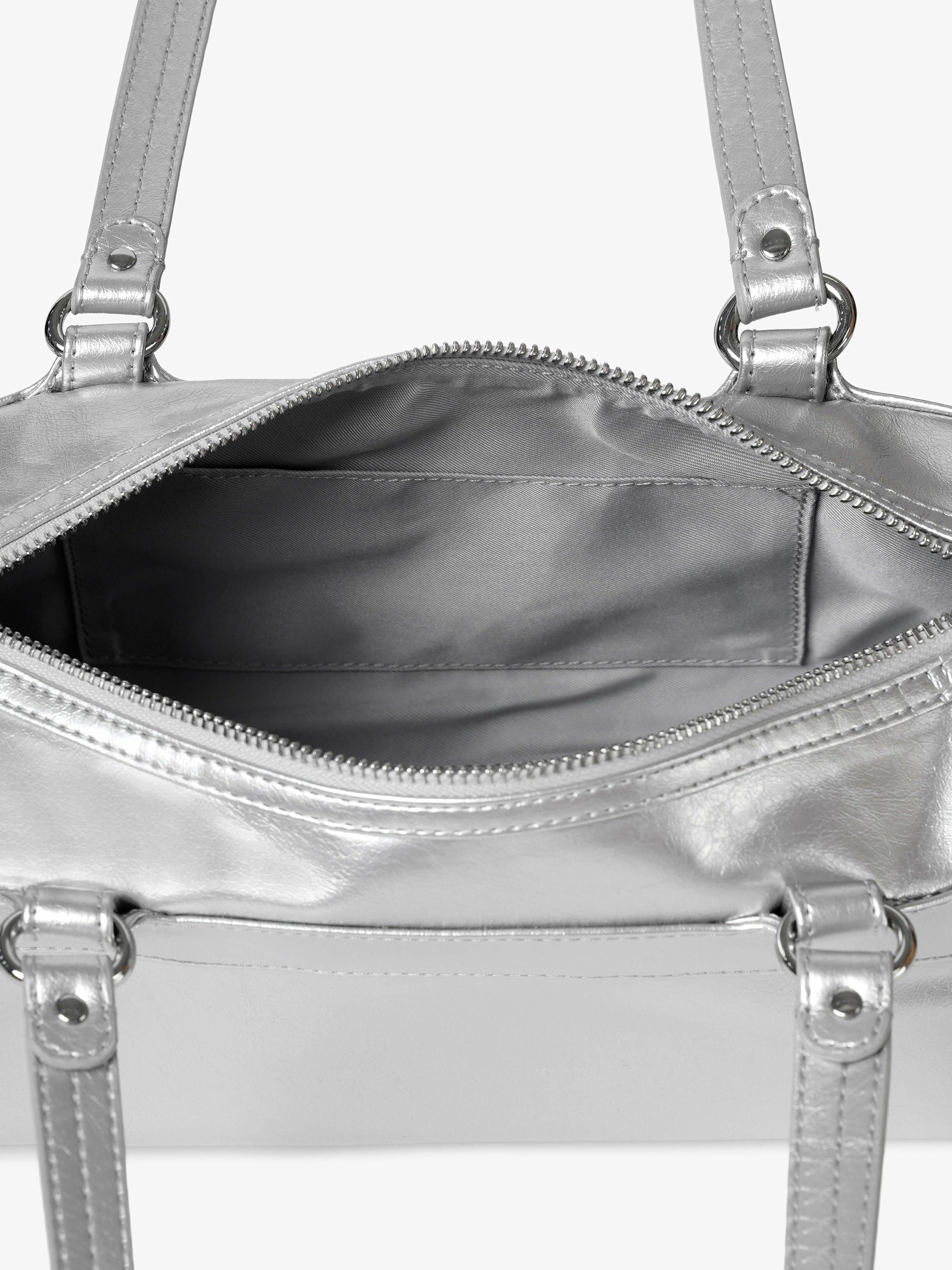 READY DUFFLE BAG (SILVER)