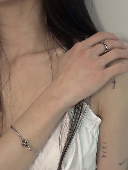 (winter同款) OFUSE - star knot ring