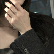 OFUSE - mini rose ring