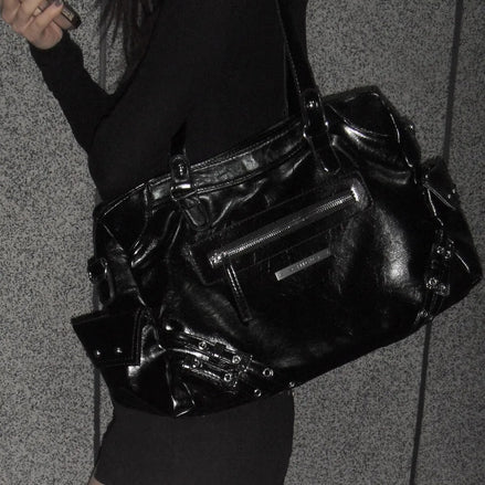 CHICKS - SIDE BUCKLE STRAP SHOULDER BAG (BLACK)