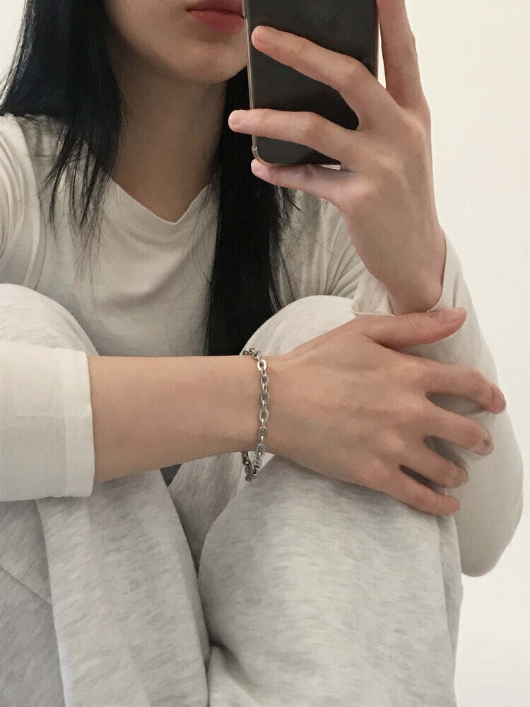 OFUSE - slim chain bracelet