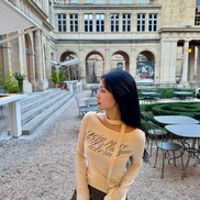 (karina同款) Letere - LETTERING OFF-SHOULDER TIE LONG SLEEVE (IVORY)