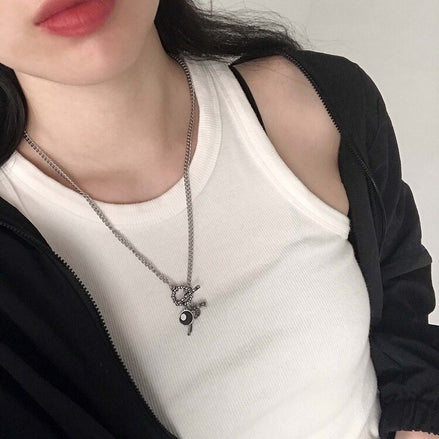OFUSE - 8 gun necklace