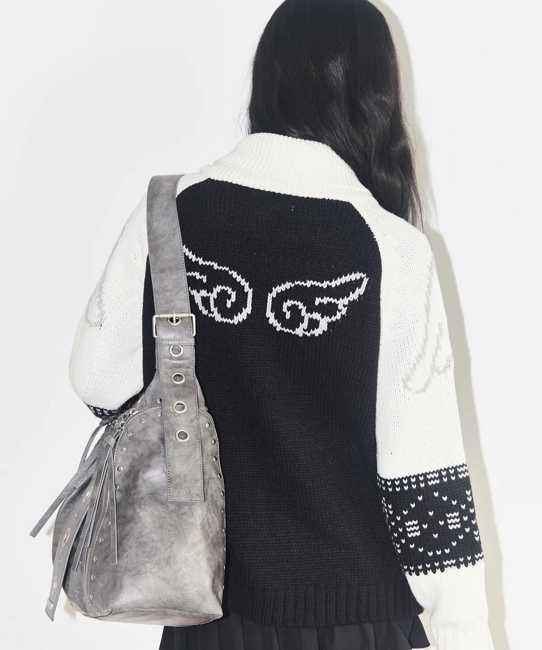 Angel Ring Cowichan Knit Zipup (Black)