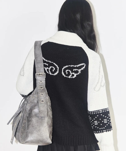 Angel Ring Cowichan Knit Zipup (Black)