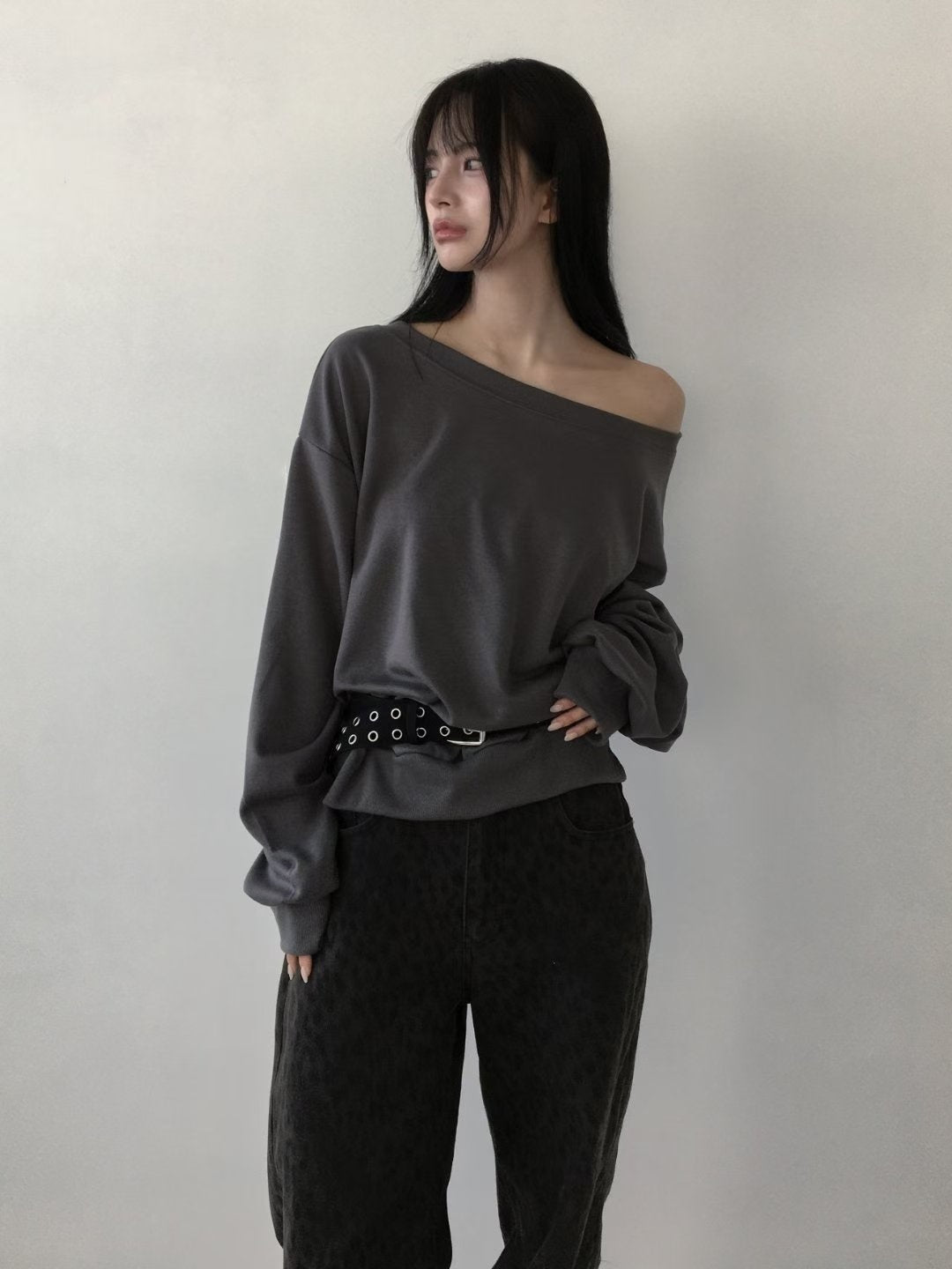 KR OFF SHOULDER OVERSIZED SWEATSHIRT (4 COLORS)