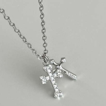 OFUSE - 24 winter - cubic cross necklace