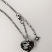 OFUSE - dark heart necklace