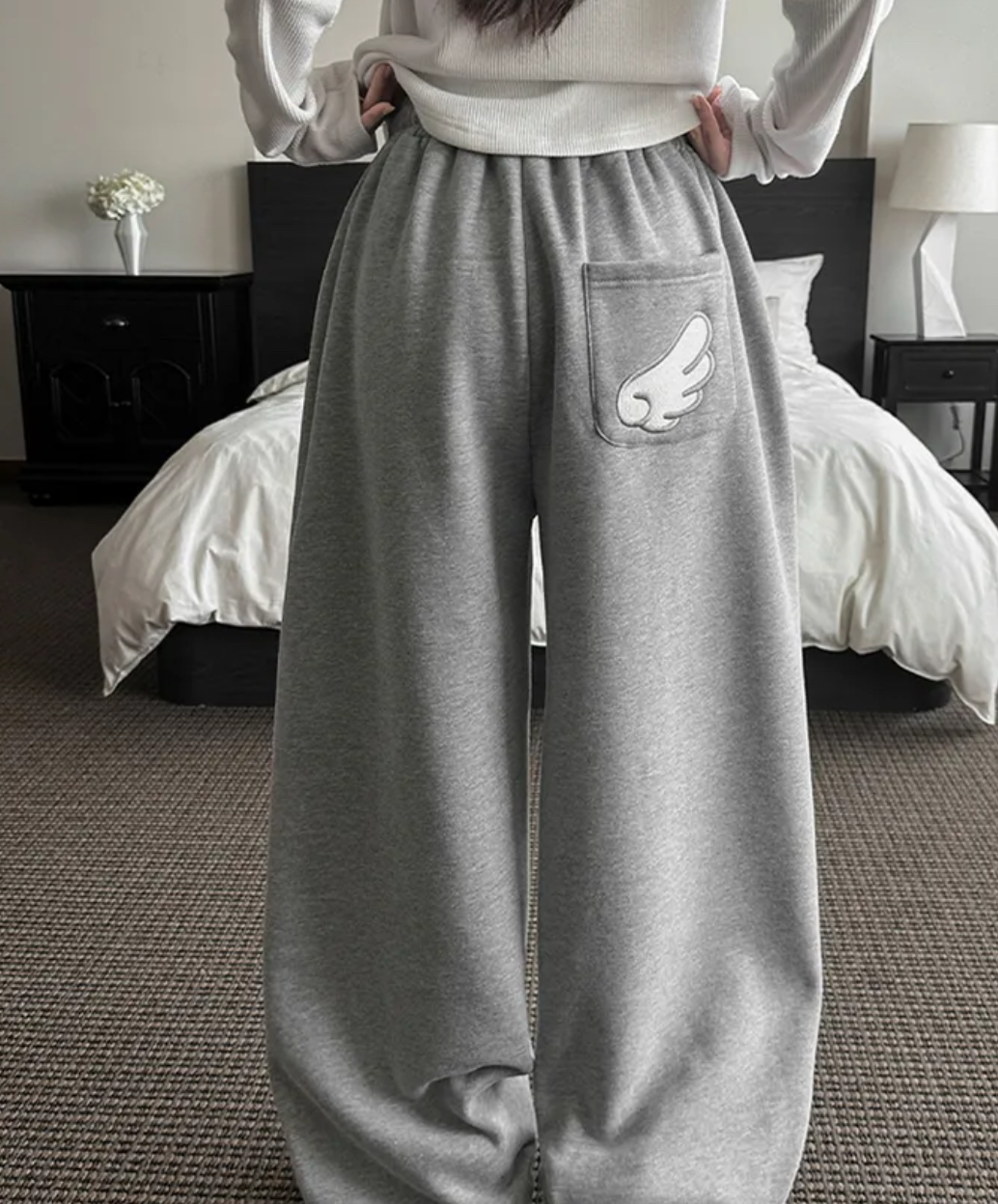KR ANGEL WING FLEECE PANTS (4 COLORS)