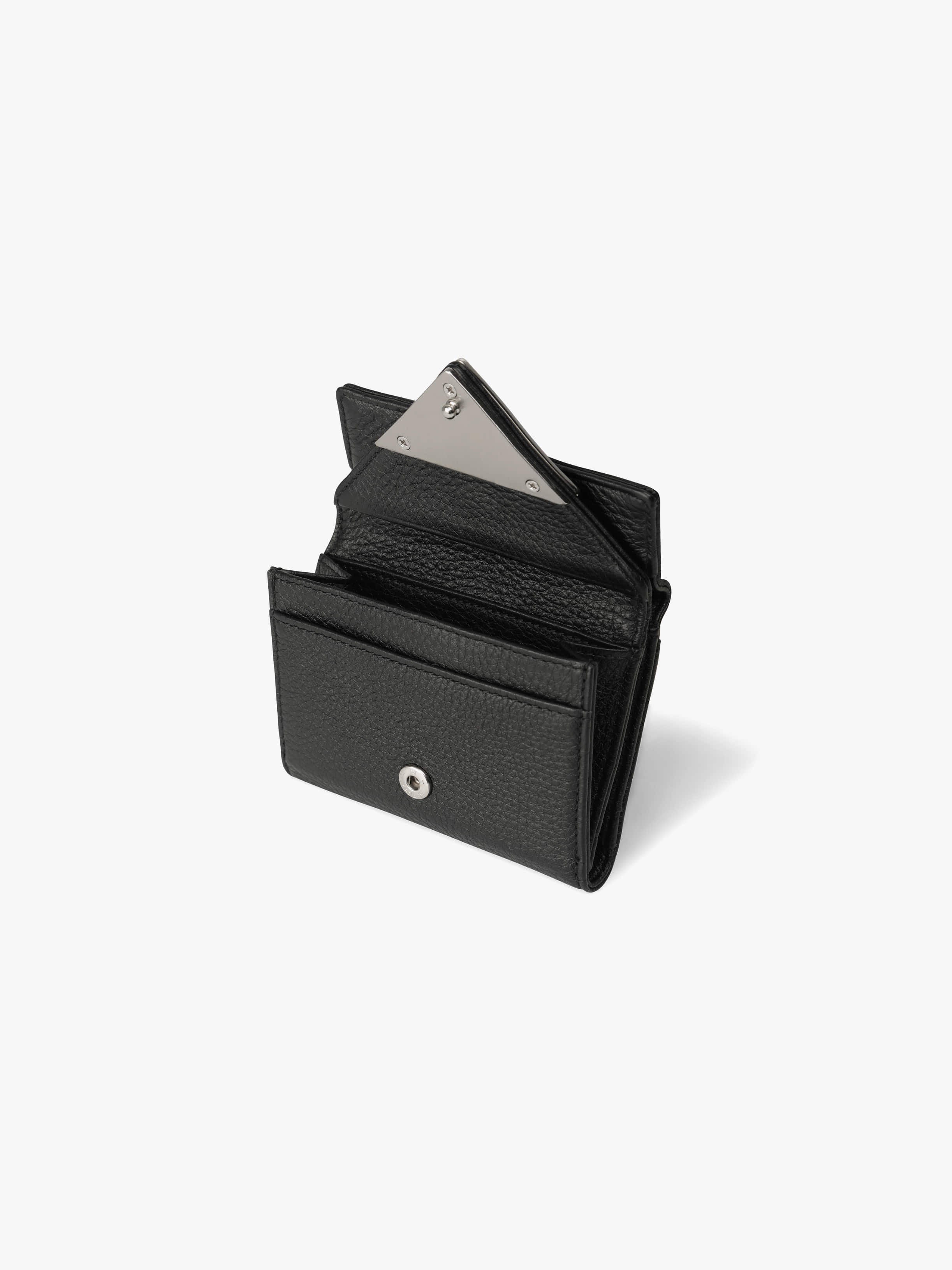 TRIANGLE DOCO WALLET (PEBBLE BLACK)