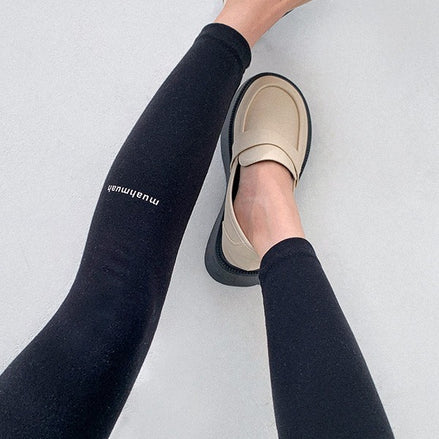 MUAHMUAH- ONE POINT LOGO LEGGINGS