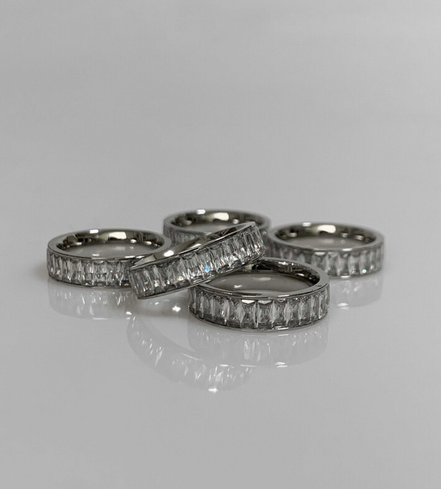 OFUSE - round cubic ring
