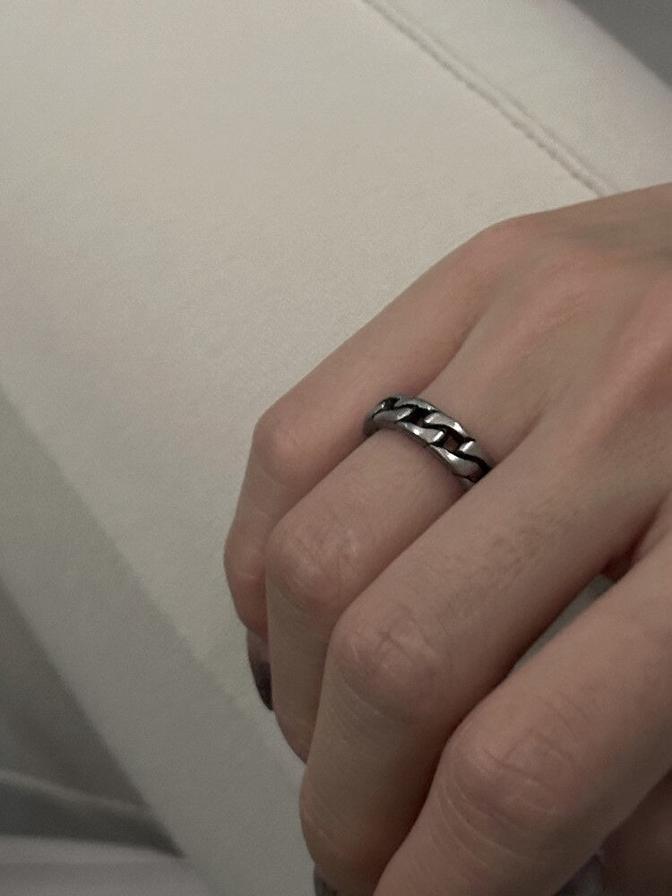 OFUSE - matt chain ring