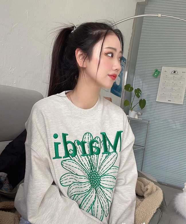 MARDI MERCREDI -  SWEATSHIRT FLOWERMARDI NEEDLEWORK_OATMEAL GREEN