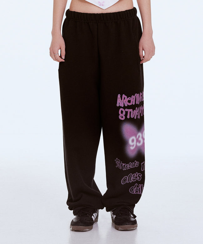 939 [Archive Bold X Stumpynee] DOODLE SWEAT PANTS (BLACK)
