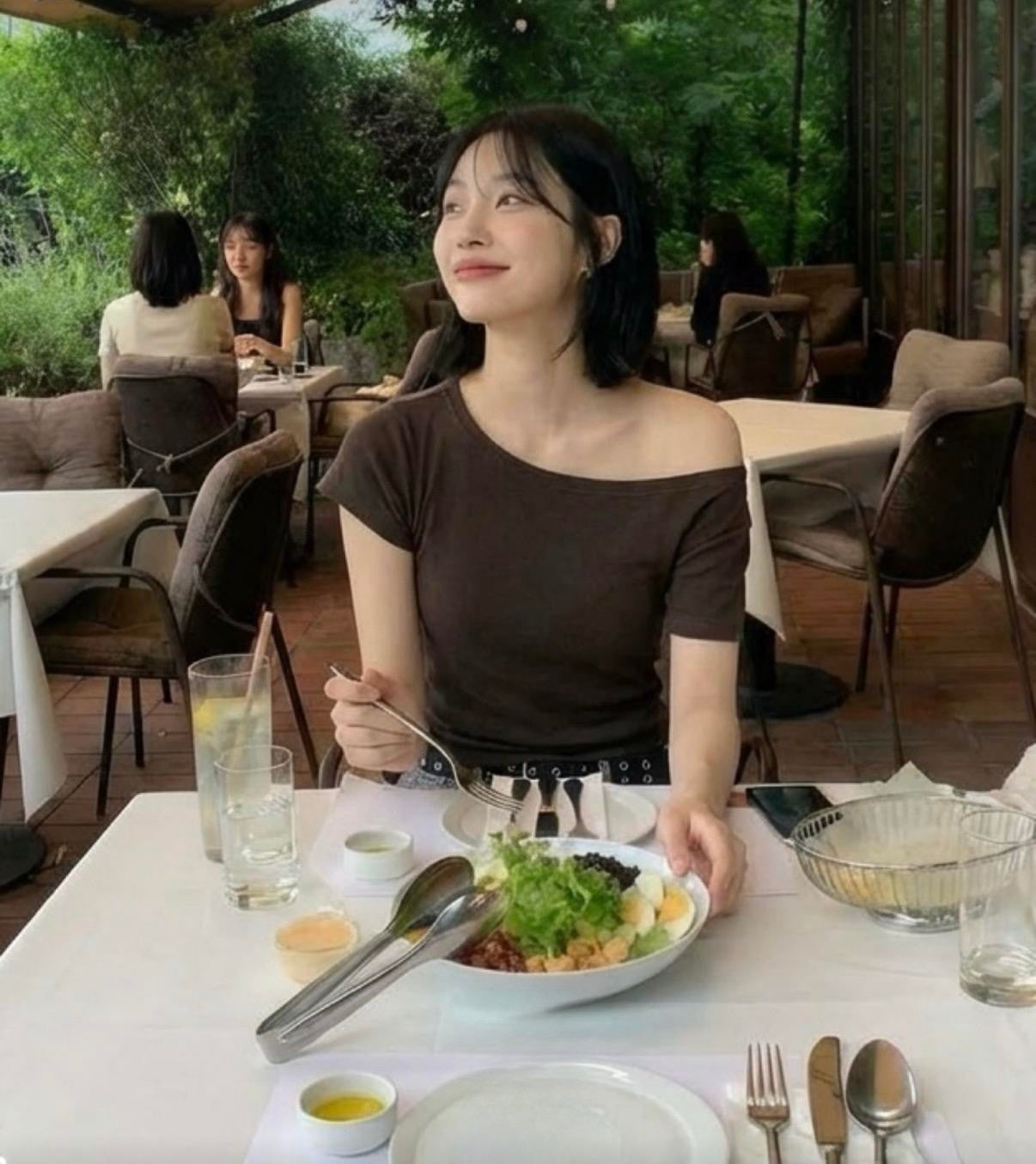 KR OFF SHOULDER SLIM TOP (5 COLORS)