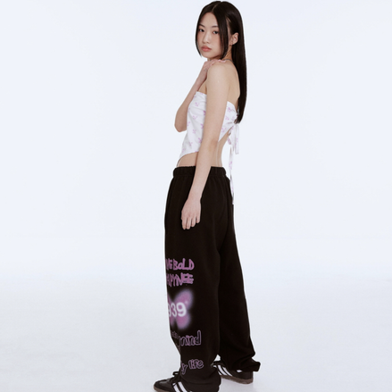 939 [Archive Bold X Stumpynee] DOODLE SWEAT PANTS (BLACK)